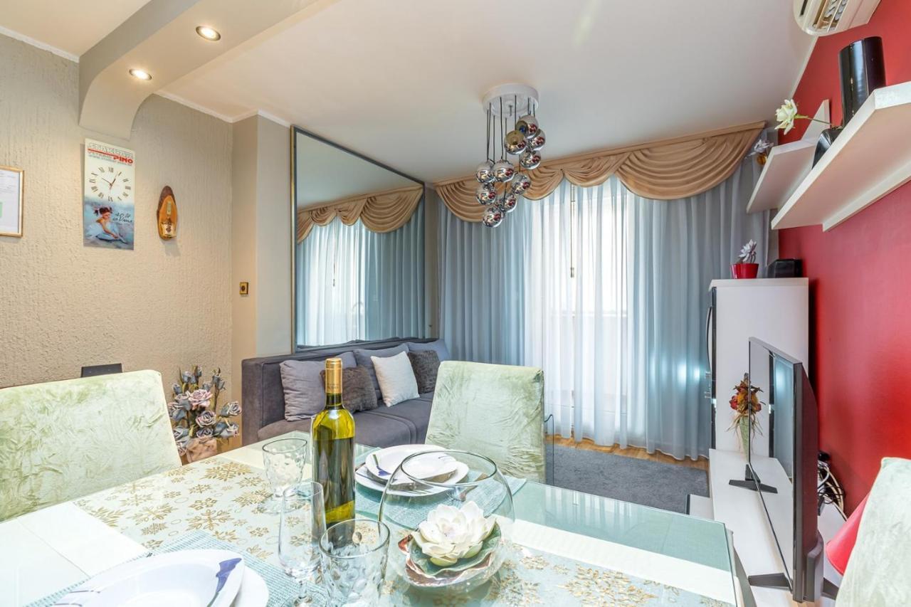 Apartman Mirela *